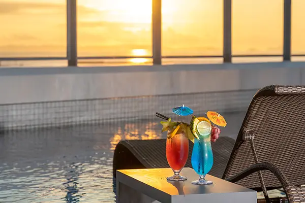 ホテルサンスイナハ ルーフトップバー