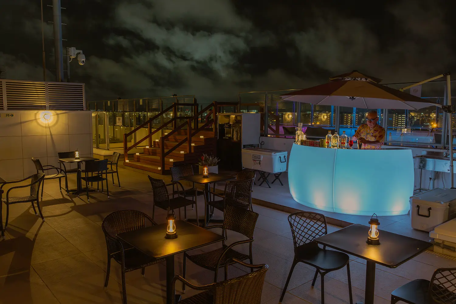 ホテルサンスイナハ ルーフトップバー