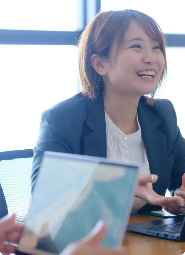 接客を行うスタッフ
